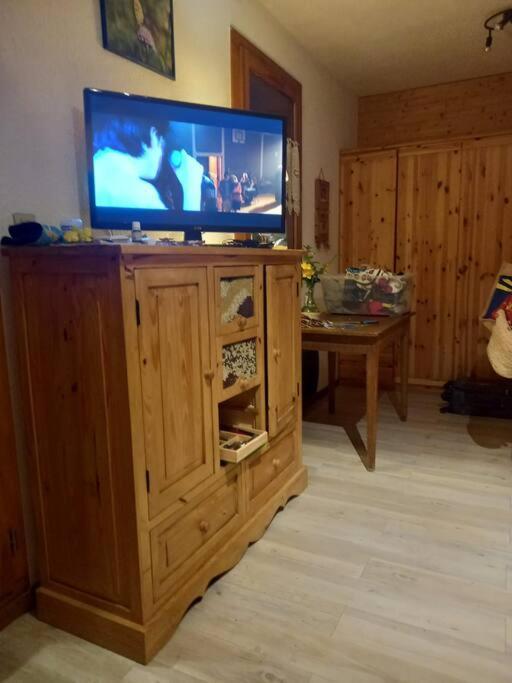 L'Appartement Les Bossons En Lisiere De Foret Dans Le Chalet Genepi อาเรชส์ ภายนอก รูปภาพ